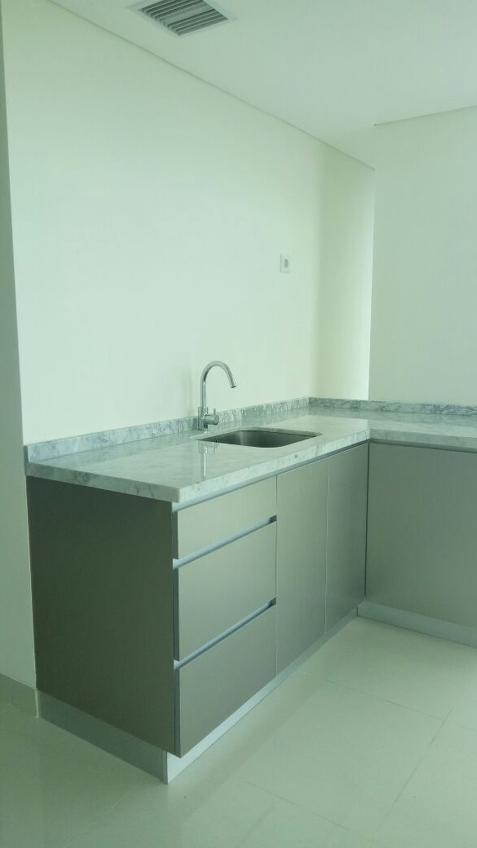 Disewakan soho brooklyn, bisa untuk usaha lt 10