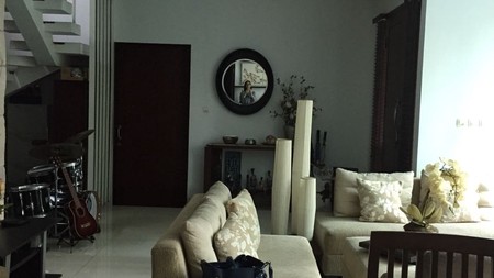 Dijual Rumah Titihan Bintaro Sangat Asri