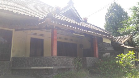 Rumah Ex Guest House di Jalan Surapati dekat Fly over Pasopati