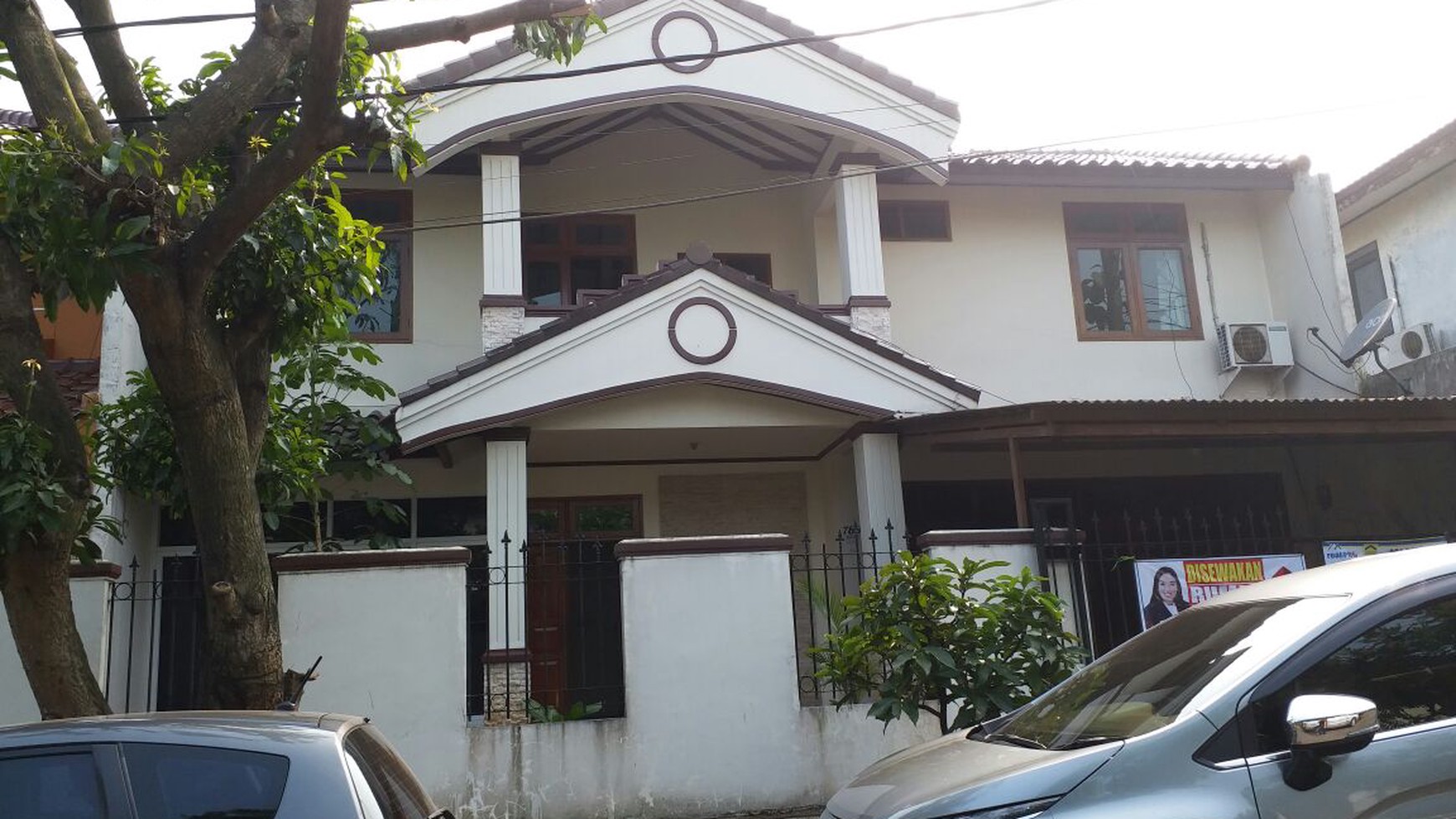 Rumah dikontrakan di Mega Cinere