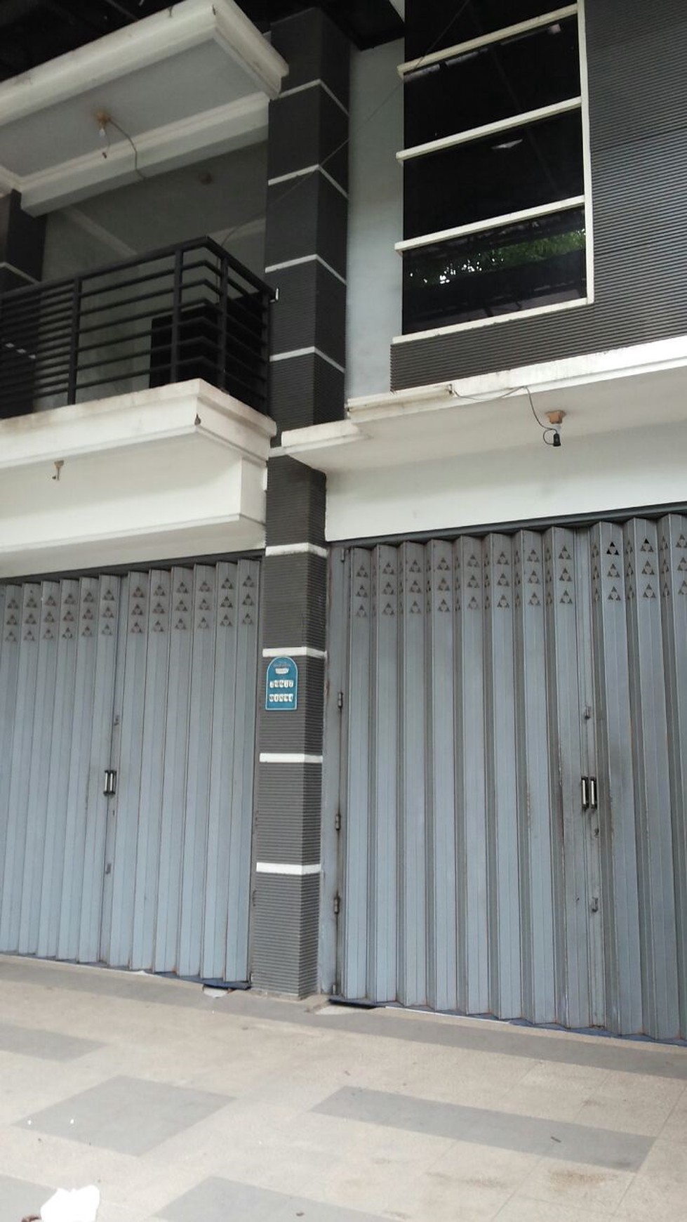 Ruko daerah gresik 3 lantai