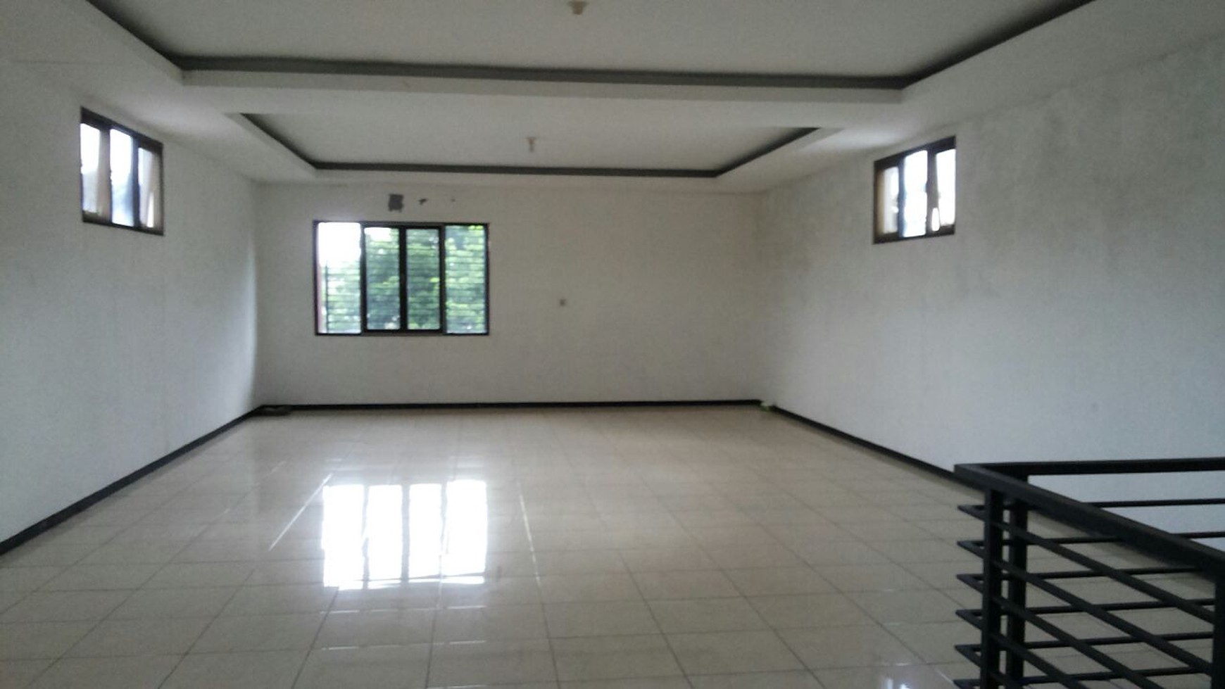 Ruko daerah gresik 3 lantai