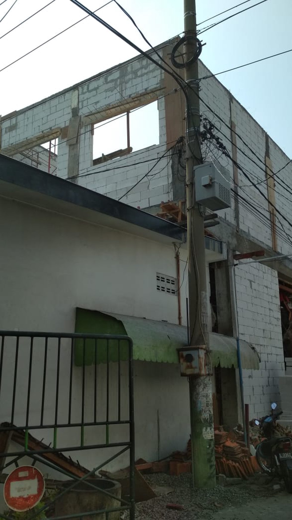 Ruko Tengah Kota proses bangun