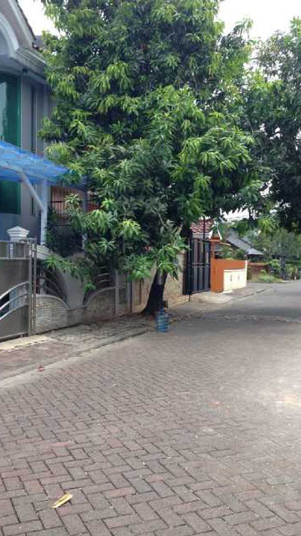 Disewakan Rumah 2 lantai di Komplek Duta Garden, Jurumudi, Benda