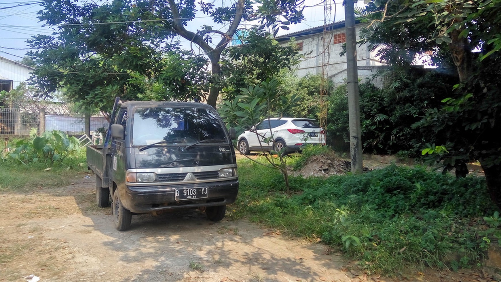 Jual Cepat Kavling bonus Bangunan dan Pohon Pohon Besar di Mustika Jaya Bekasi Timur