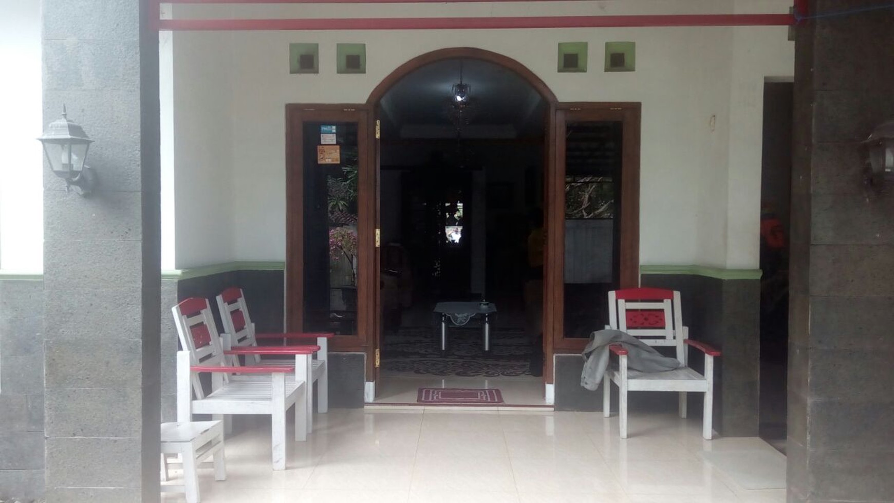 RUMAH TINGGAL COCOK UNTUK KELUARGA BESAR, JAKAL KM 20