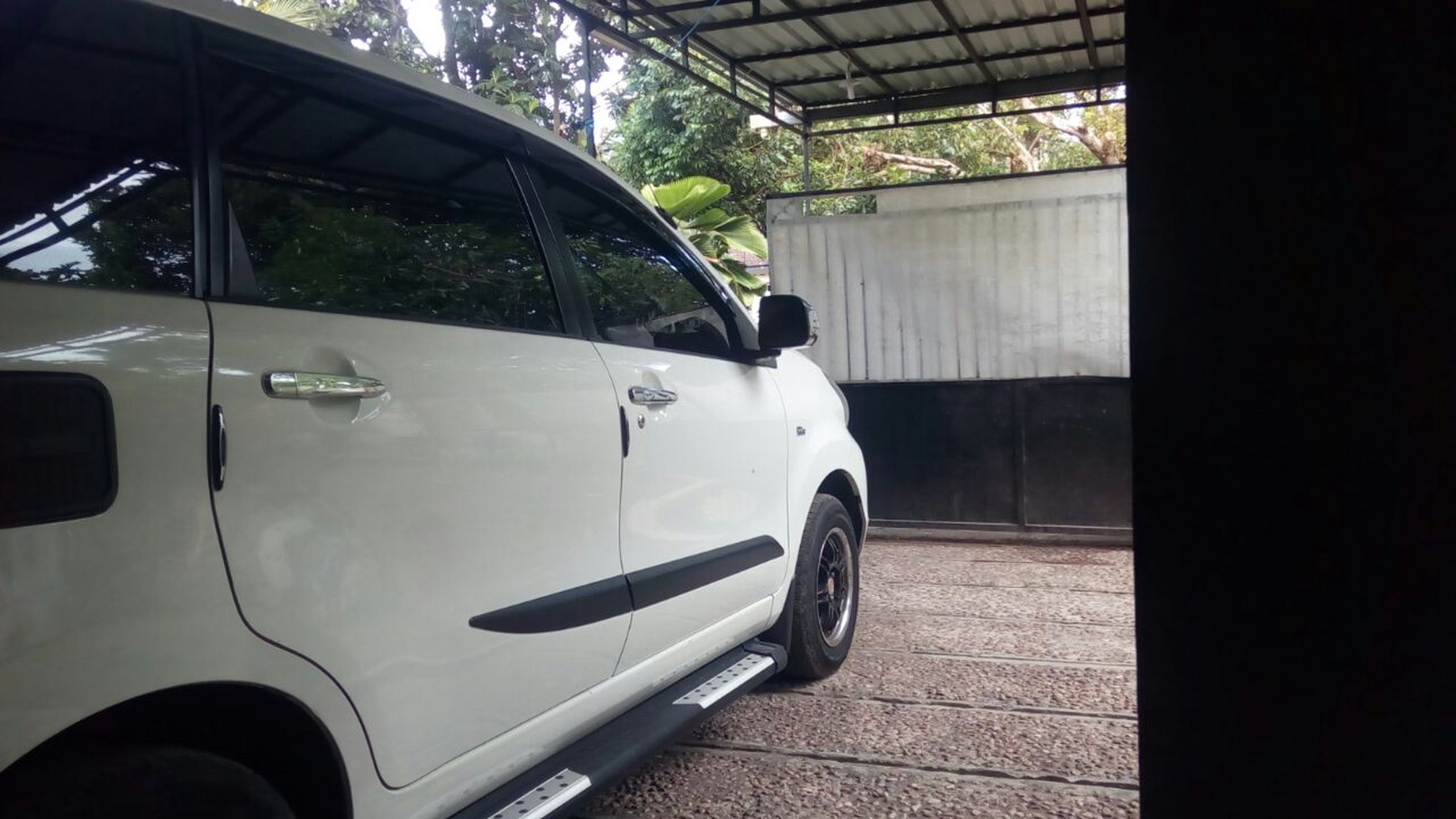 RUMAH TINGGAL COCOK UNTUK KELUARGA BESAR, JAKAL KM 20