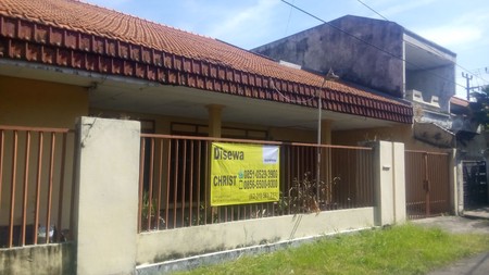 Dekat Pusat Kota daerah asemrowo