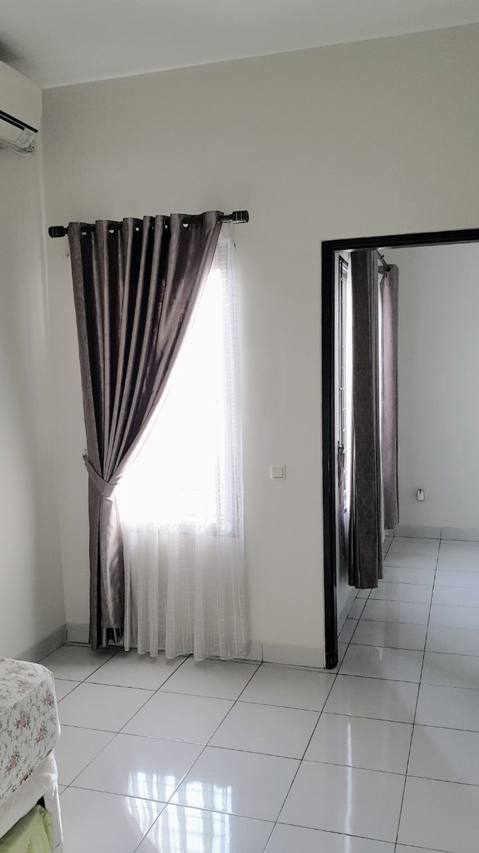 Dijual Rumah di Cluster Barcelona - Palem Semi, Karawaci
