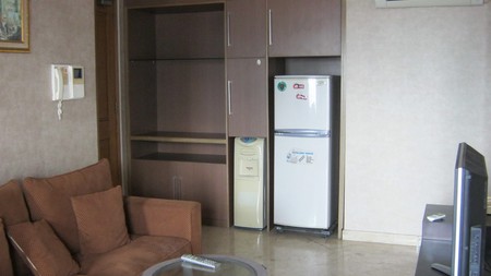 DIJUAL. APARTEMEN PARK ROYAL. FURNISHED. Strategis.