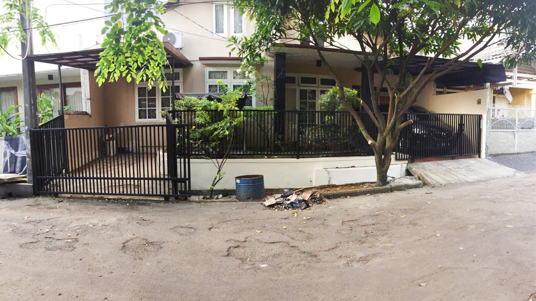 DIJUAL Rumah Nyaman dan Siap Huni di Kawasan Bintaro