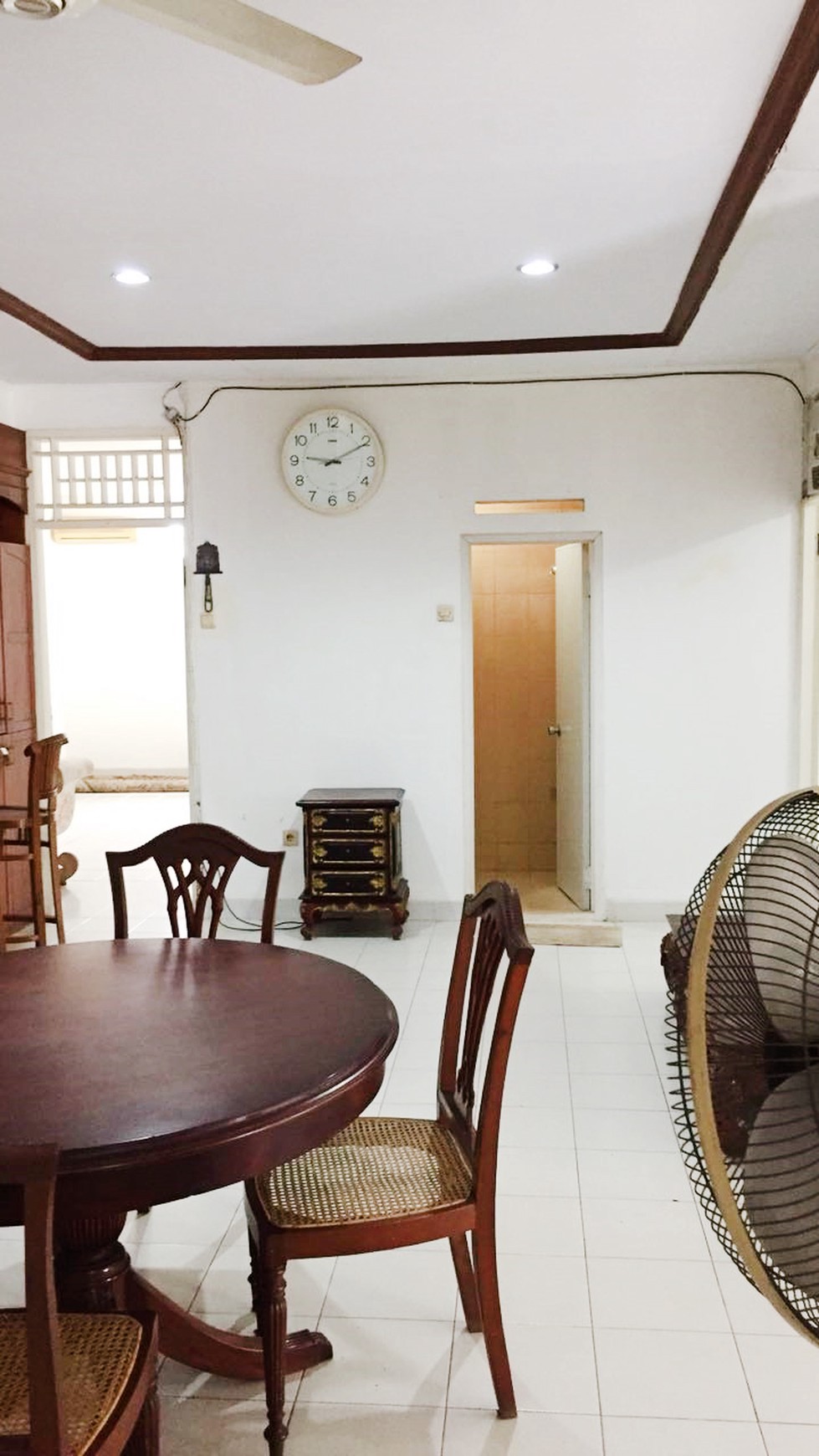 Rumah HOOK, Nyaman dan Siap Huni di Jl. Mertilang