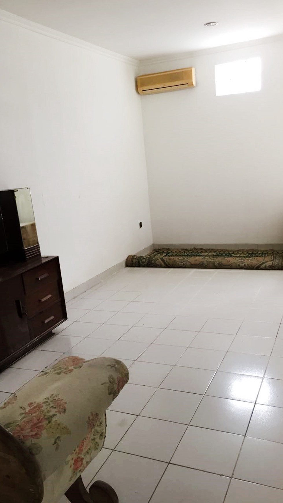 Rumah HOOK, Nyaman dan Siap Huni di Jl. Mertilang