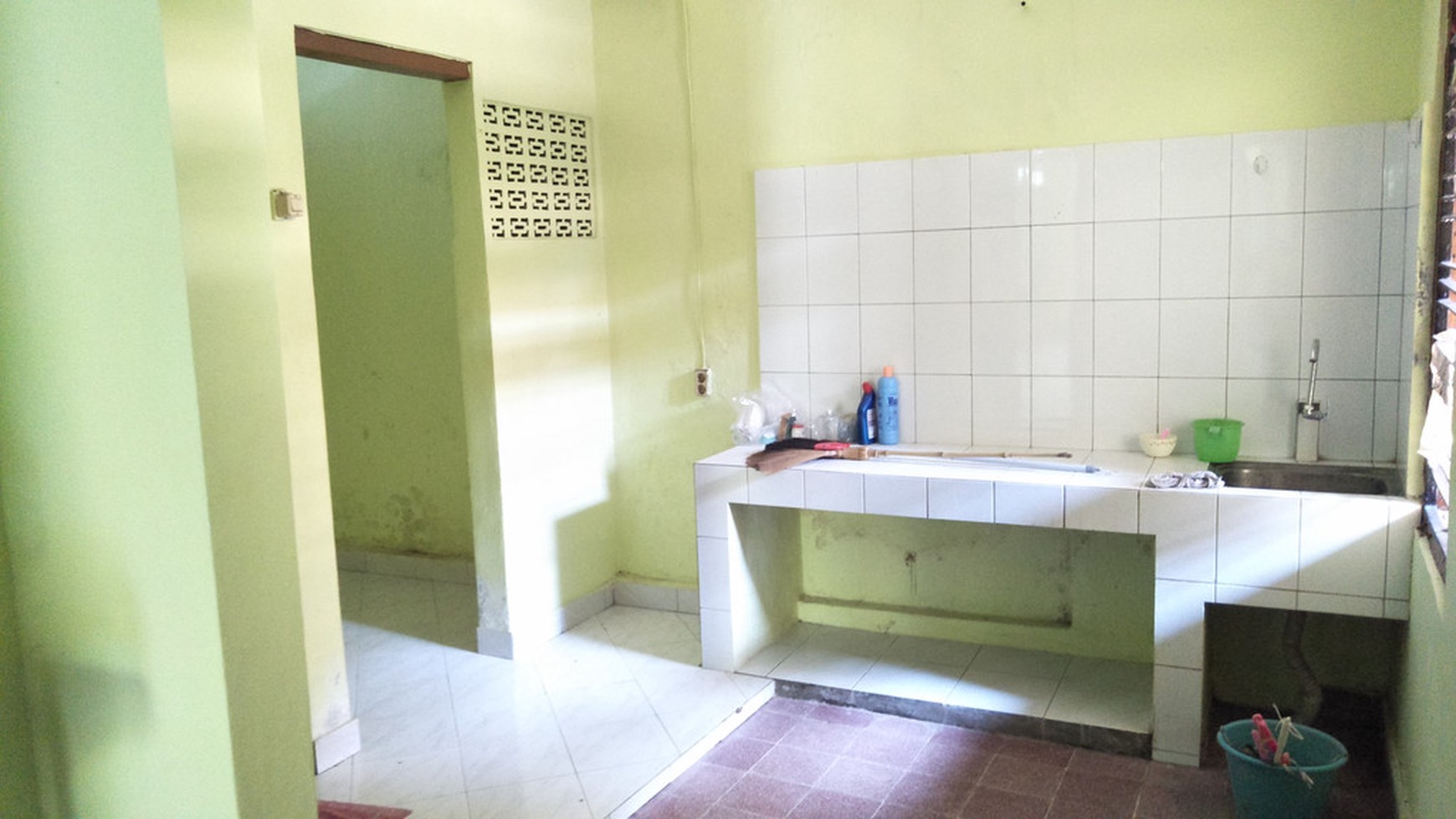 RUMAH TINGGAL DILOKASI STRATEGIS DI PERUM BANTENG BARU