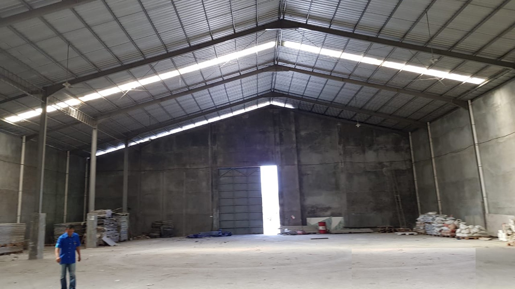 Gudang 0 Jalan Raya Kebraon Row Jalan Lebar