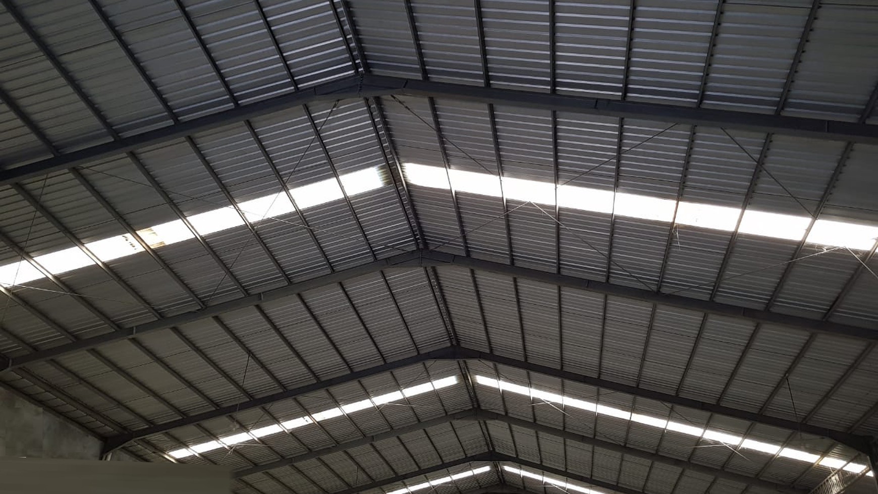 Gudang 0 Jalan Raya Kebraon Row Jalan Lebar