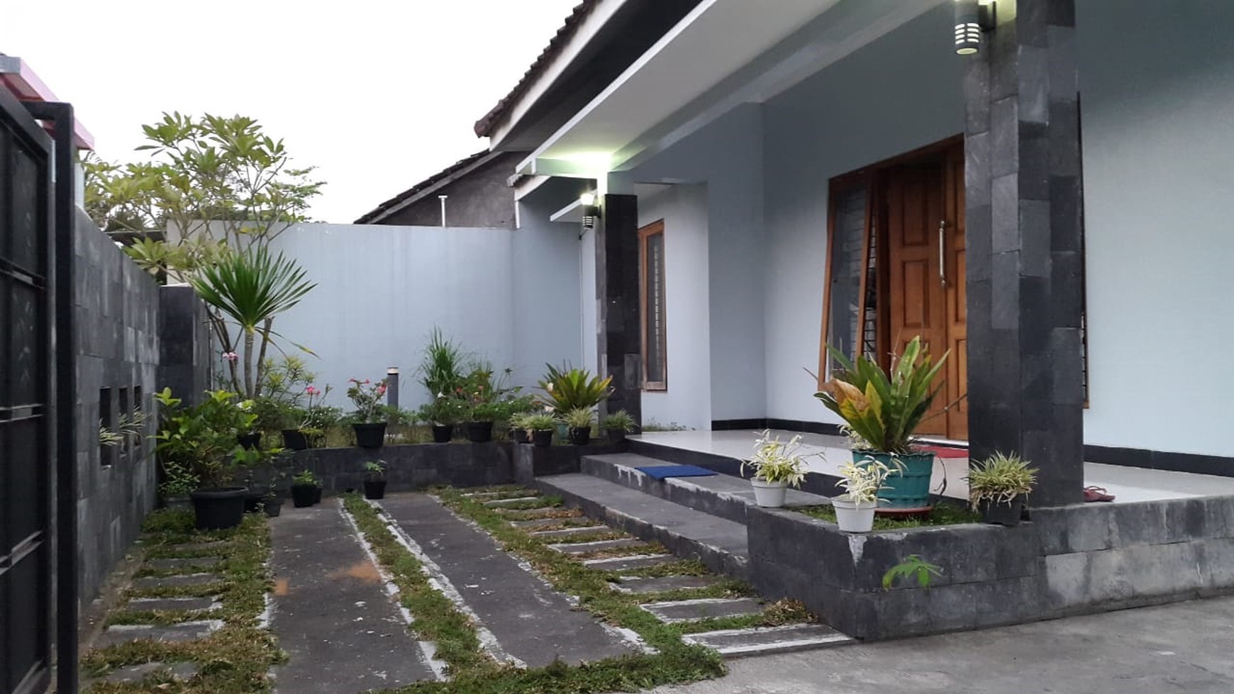 RUMAH MEWAH DENGAN HARGA TERJANGKAU UNTUK KELUARGA BESAR