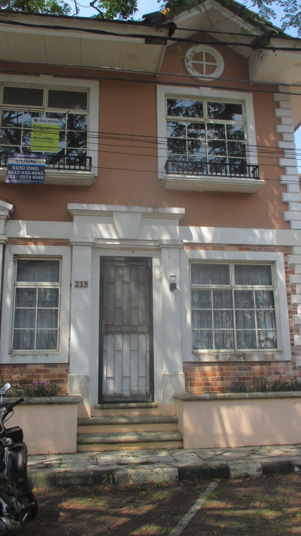 Dijual Townhouse di Taman Elok Lantai Dasar - Lippo Karawaci