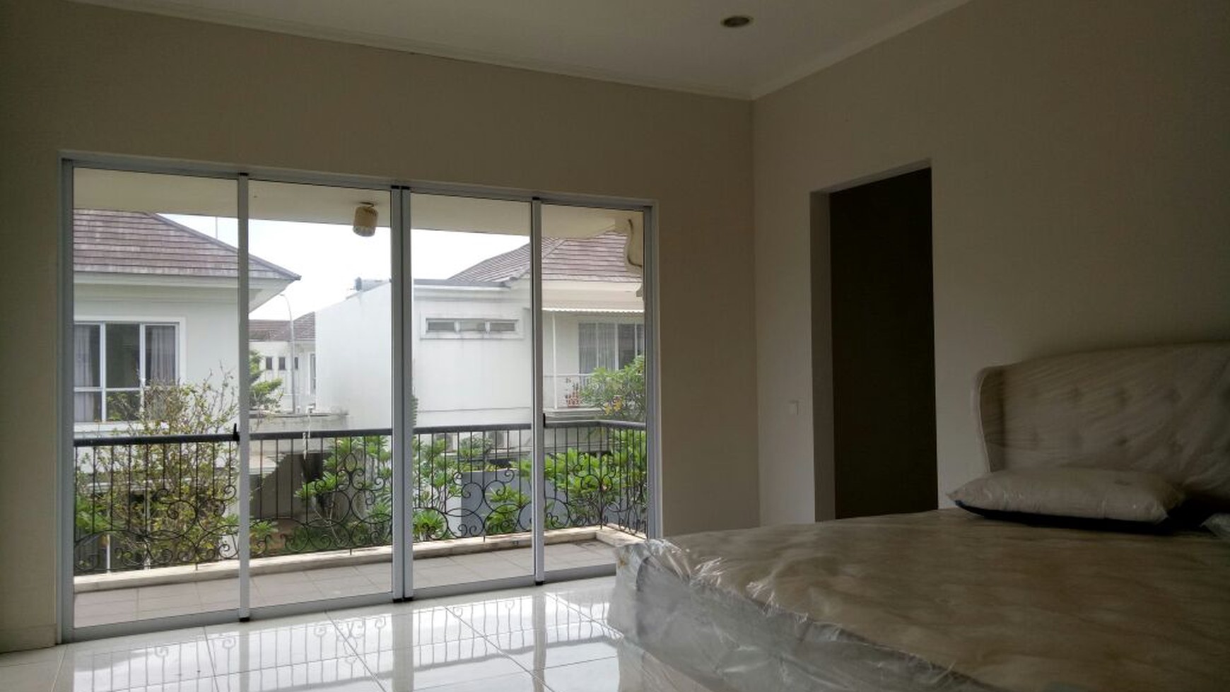 Rumah baru siap huni di De Park