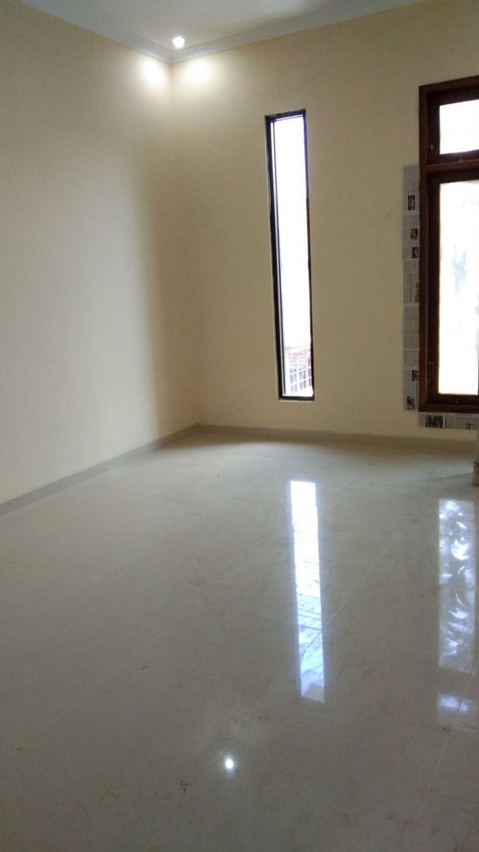 RUMAH BARU SIAP HUNI UNTUK KELUARGA BESAR/MUDA, JL KOPEN UTAMA,