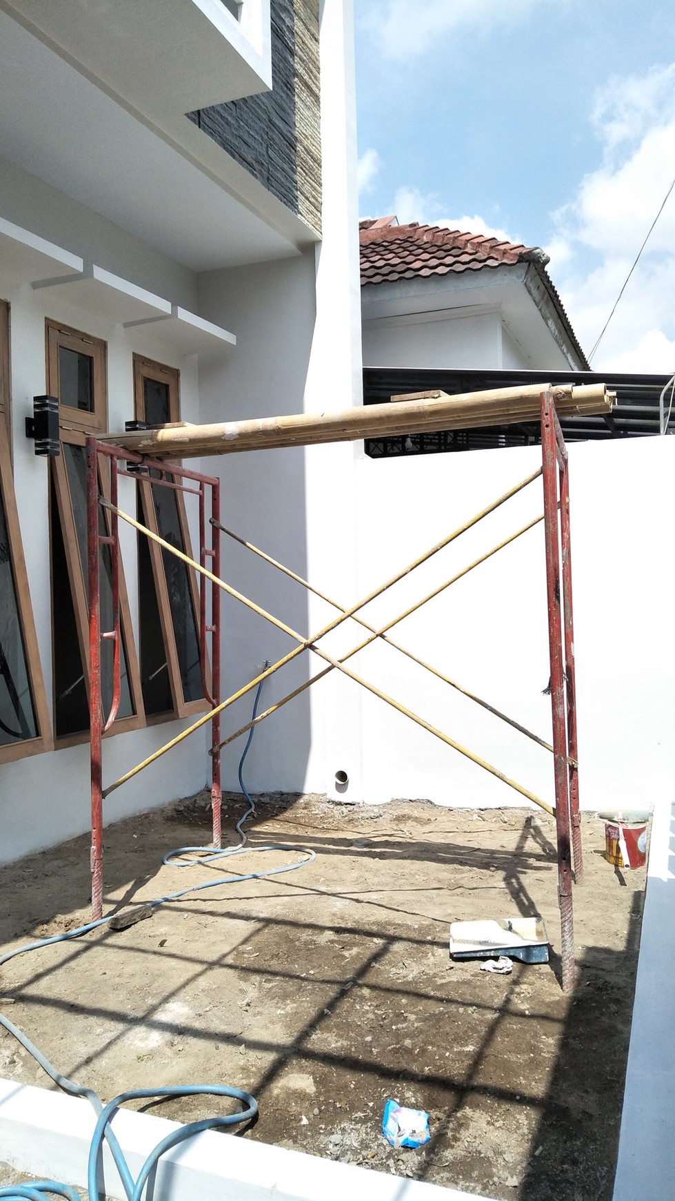 RUMAH BARU SIAP HUNI UNTUK KELUARGA BESAR/MUDA, JL KOPEN UTAMA,