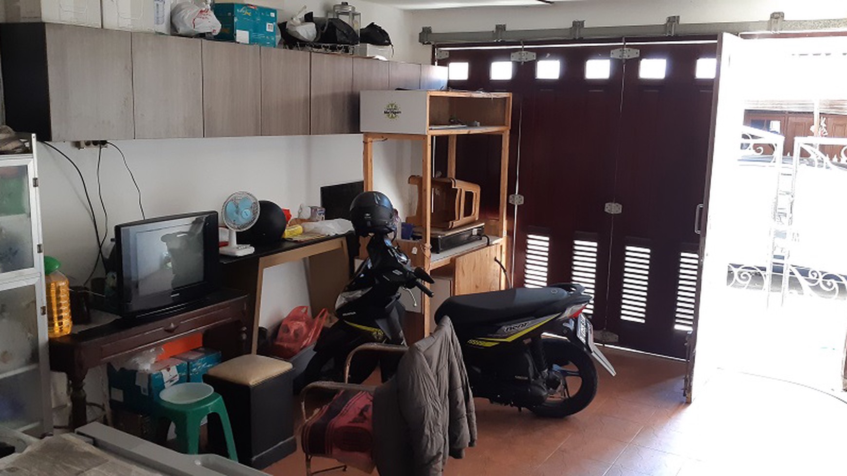 Rumah di Tebet Utara, Jakarta Selatan, Siap Huni, Lokasi Strategis, SHM