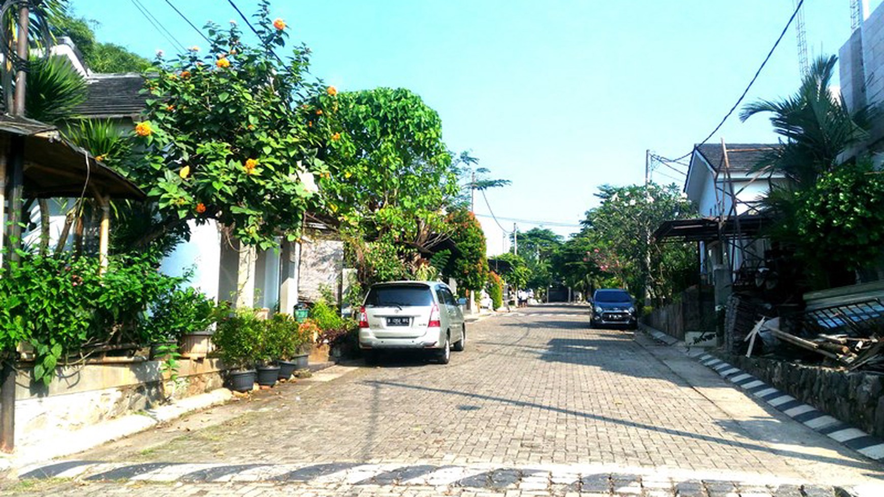 Rumah Cantiq Minimalis siap huni , 95m harga 1M nego sampai DEAL.