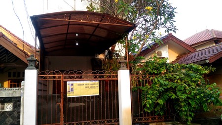 Rumah asri 2 Lantai siap huni FF, 150m harga 55Jt/thn nego