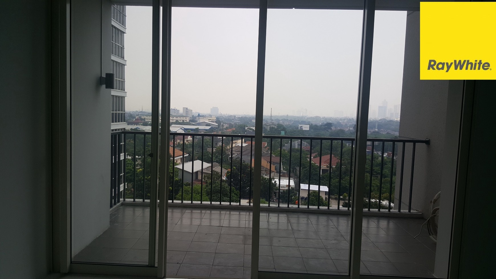 TURUN HARGA Exclusive Apartement Lexington Residences 3 BR MURAH (dibawah harga pasar)