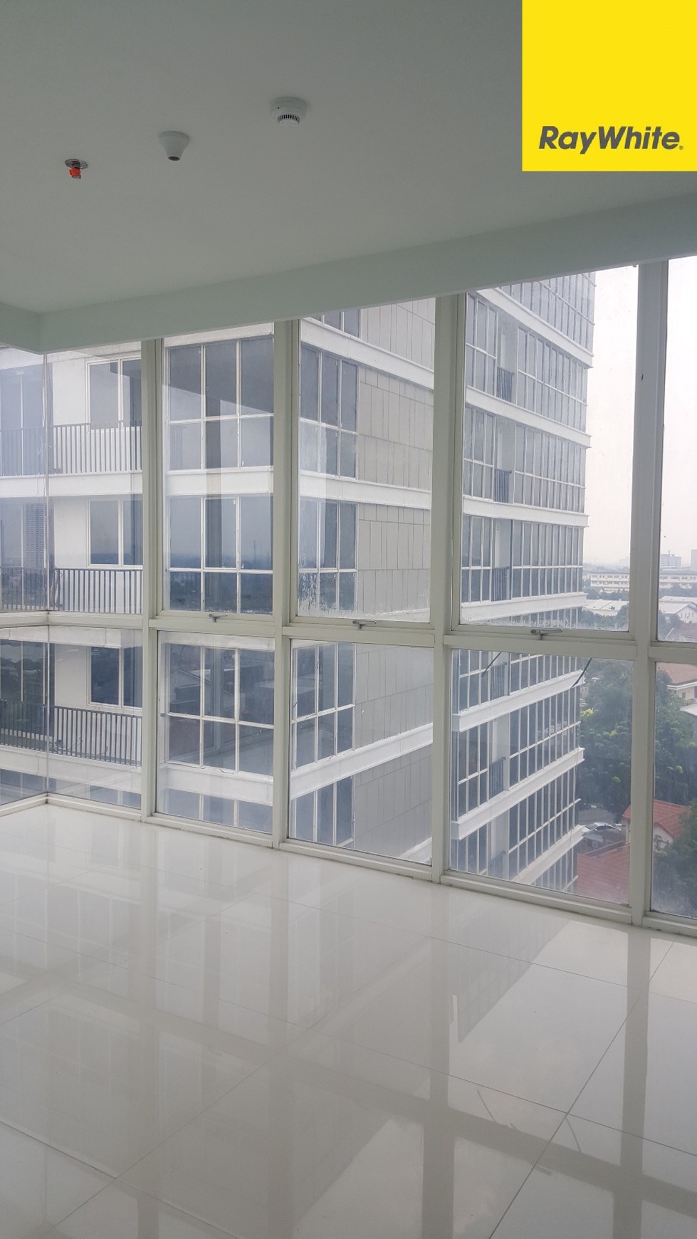 TURUN HARGA Exclusive Apartement Lexington Residences 3 BR MURAH (dibawah harga pasar)