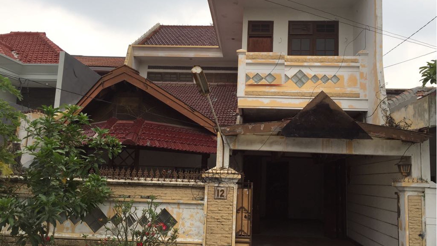 Jual/sewa rumah daerah ngagel bagus