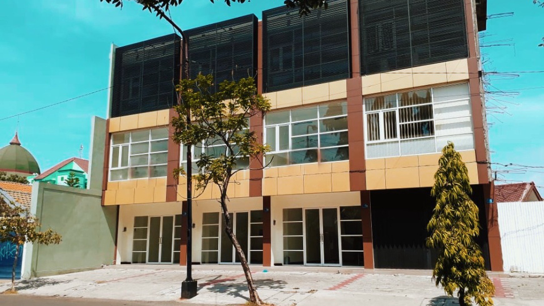 Ruko Gayungan lokasi strategis 3 unit jejer