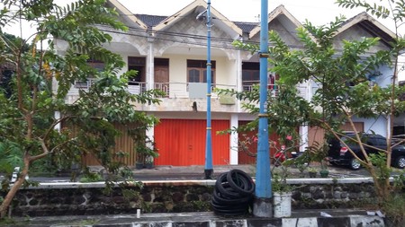 RUKO  800 JUTA LOKASI STRATEGIS, COCOK UNTUK USAHA