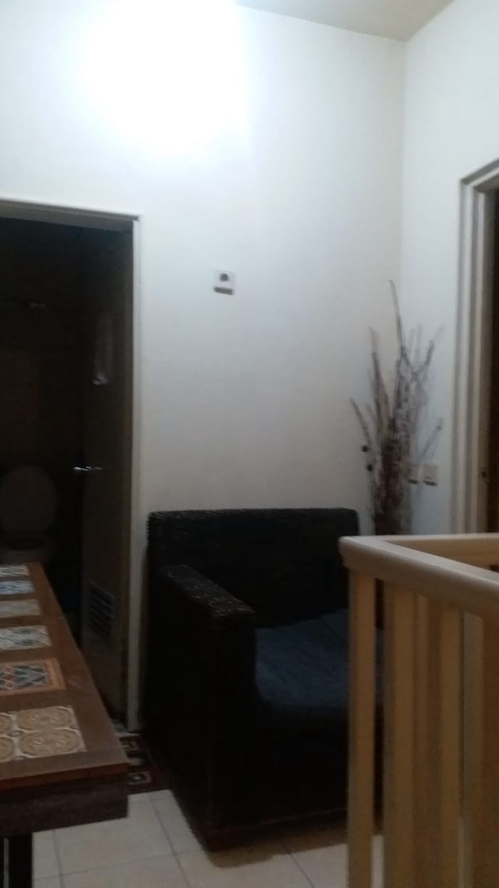 Dijual Townhouse Taman Paris 2 Lantai Untuk 8 Kamar Kost Isi Full - Lippo Karawaci
