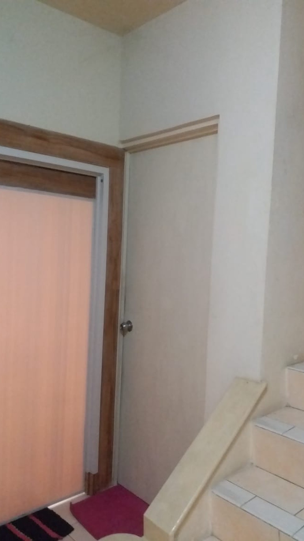 Dijual Townhouse Taman Paris 2 Lantai Untuk 8 Kamar Kost Isi Full - Lippo Karawaci