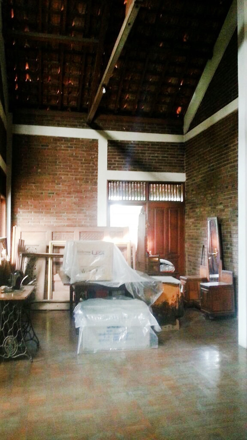 Rumah Bagus Di Jl Utama Pondok Aren Bintaro