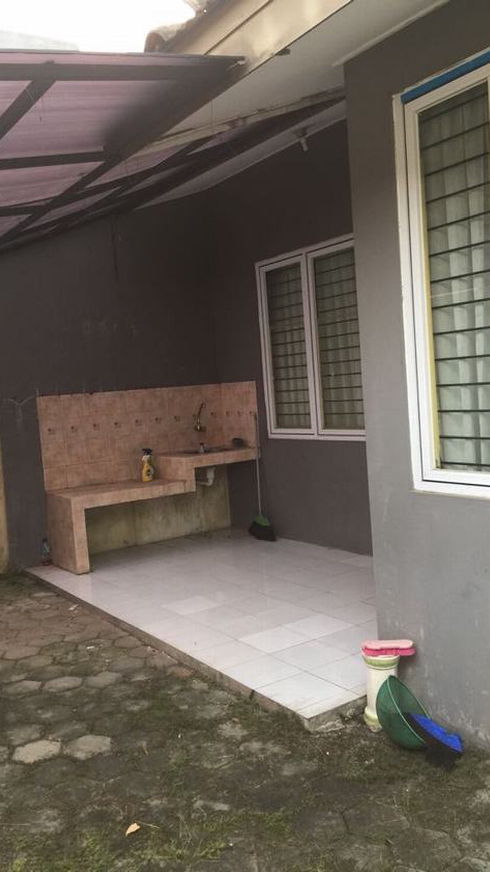 Dijual rumah 1 lt, jarang ada, area hidup, good invest, cocok juga untuk hunian, murah, strategis, siap huni.