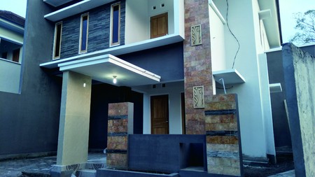 RUMAH BARU SIAP HUNI, GENTAN DEKAT UII, JL KALIURANG KM 10