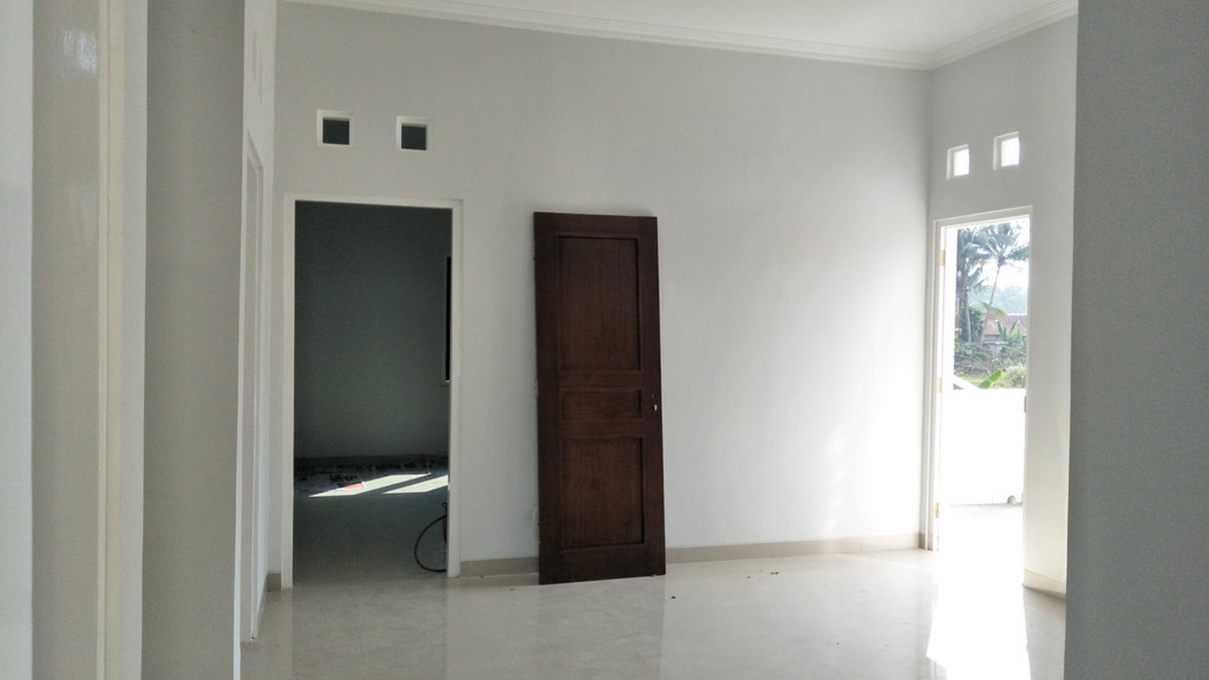 RUMAH BARU SIAP HUNI, GENTAN DEKAT UII, JL KALIURANG KM 10