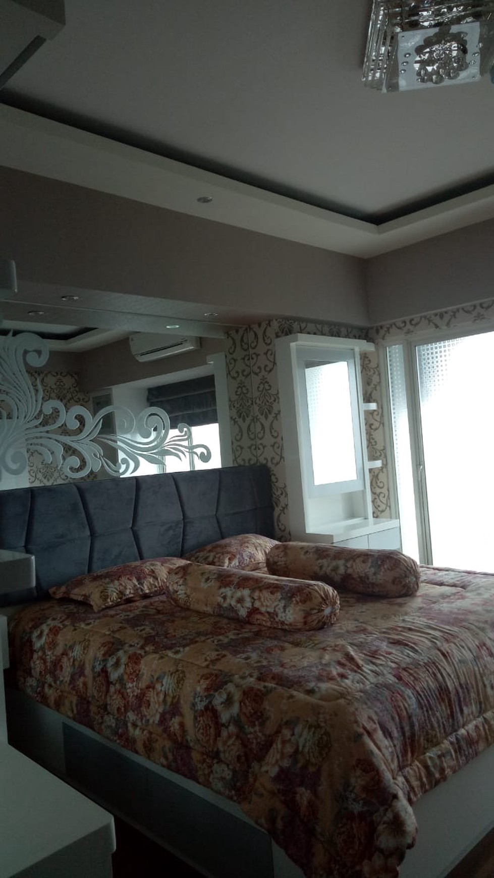 Sewa Apartemen Tanglin 1BR Full Furnish