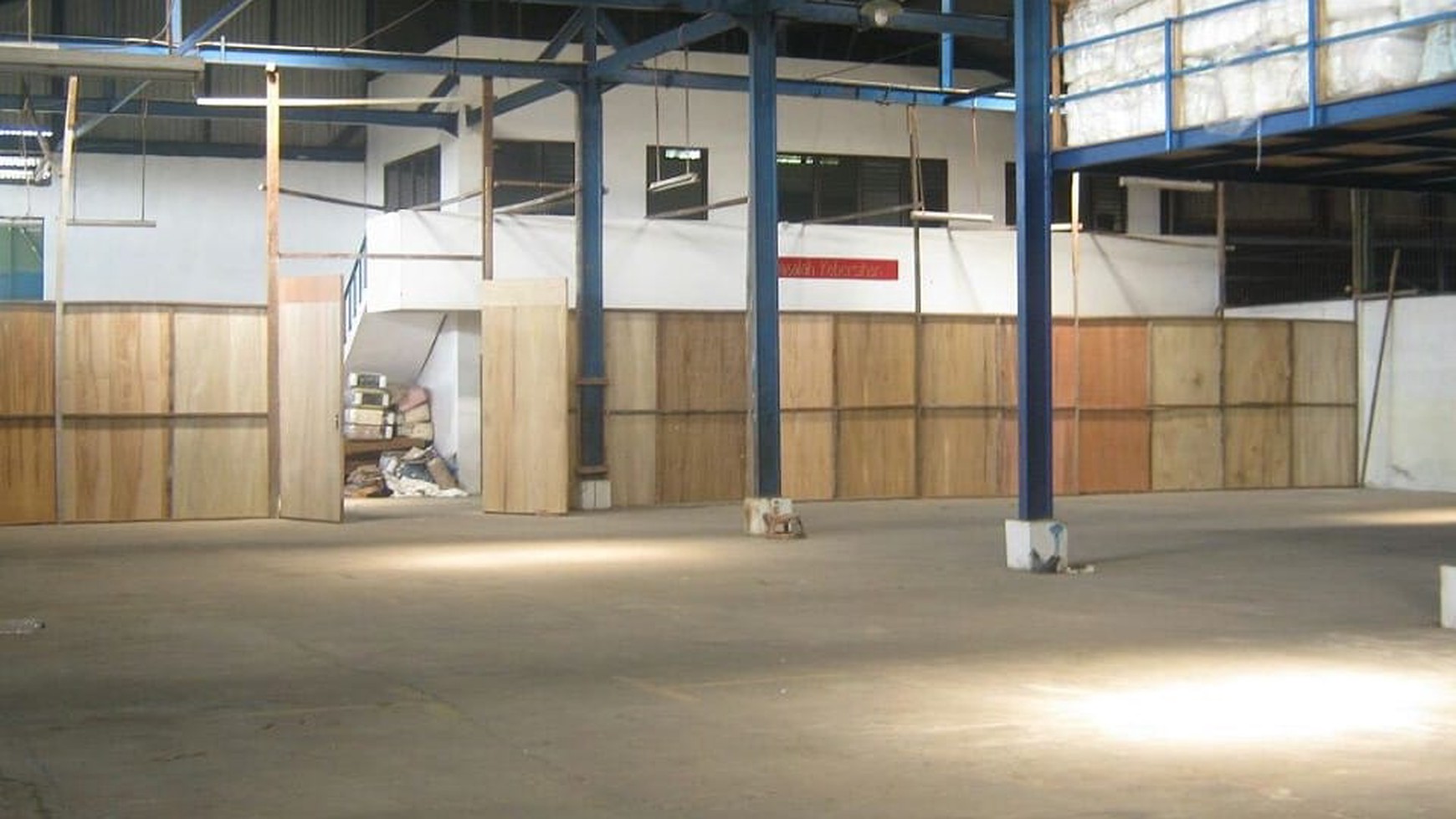 Gudang gresik luas 3000-an bebas banjir