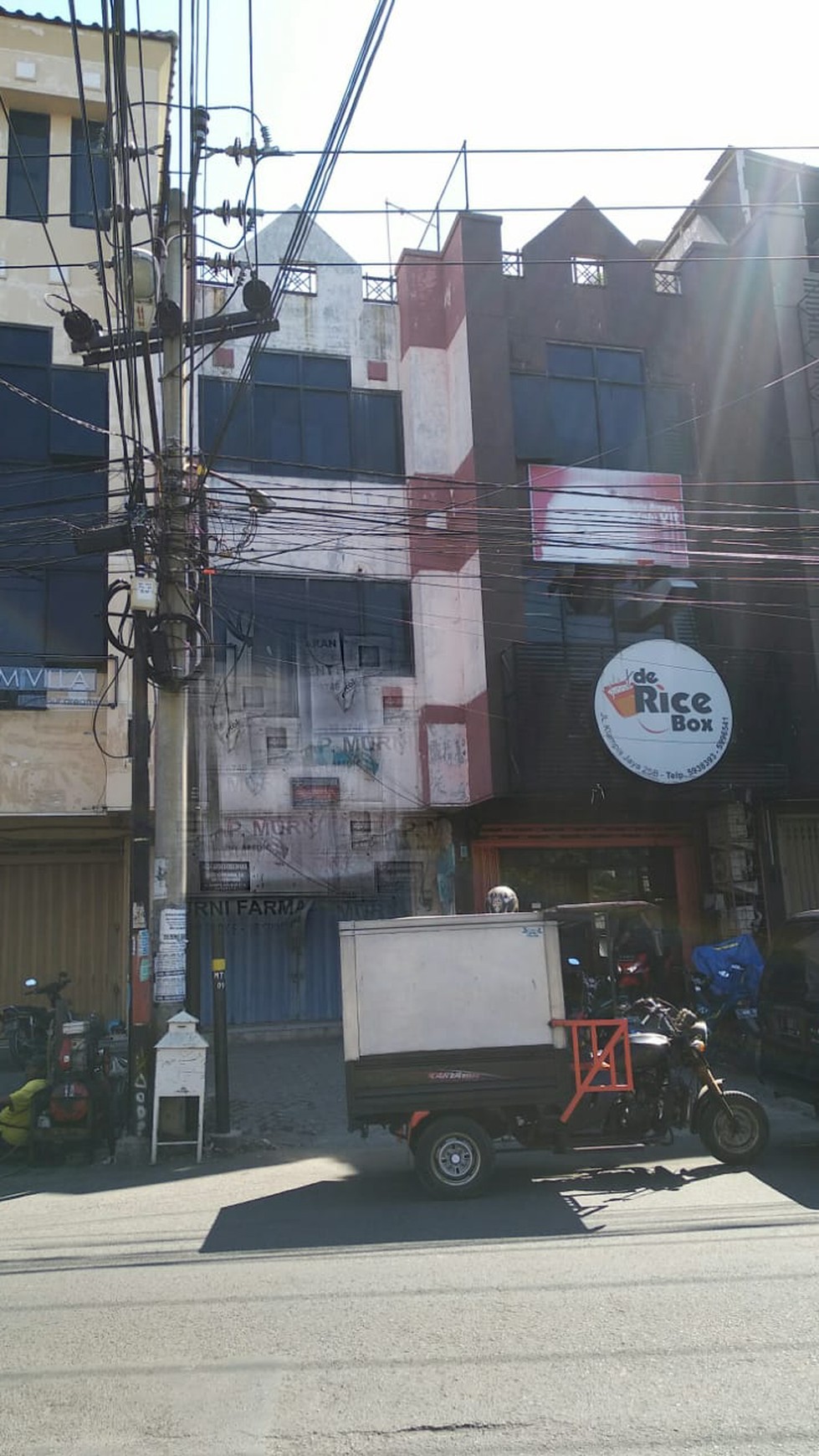 Ruko Klampis Nol Jalan Raya Strategis