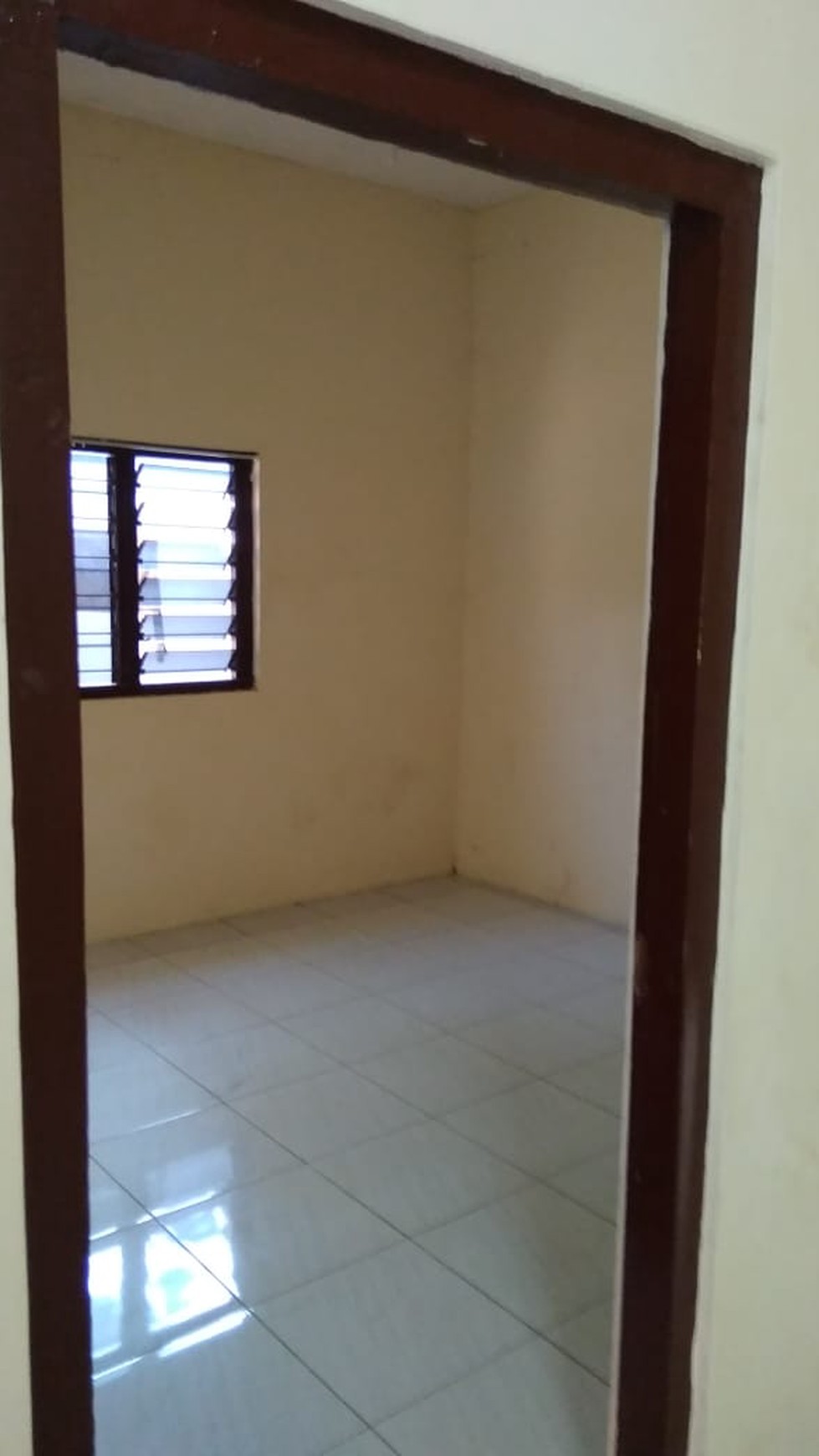 RUMAH LUAS COCOK UNTUK KELUARGA BESAR, NUSUPAN, DEKAT JL KABUPATEN