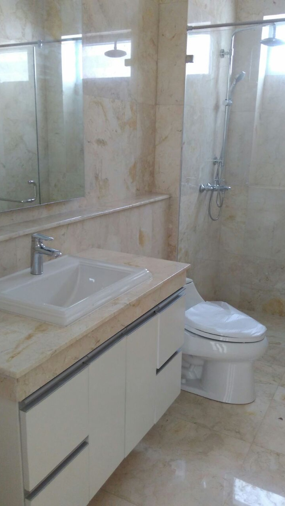 Rumah Siap Huni di Bintaro Jakarta Selatan