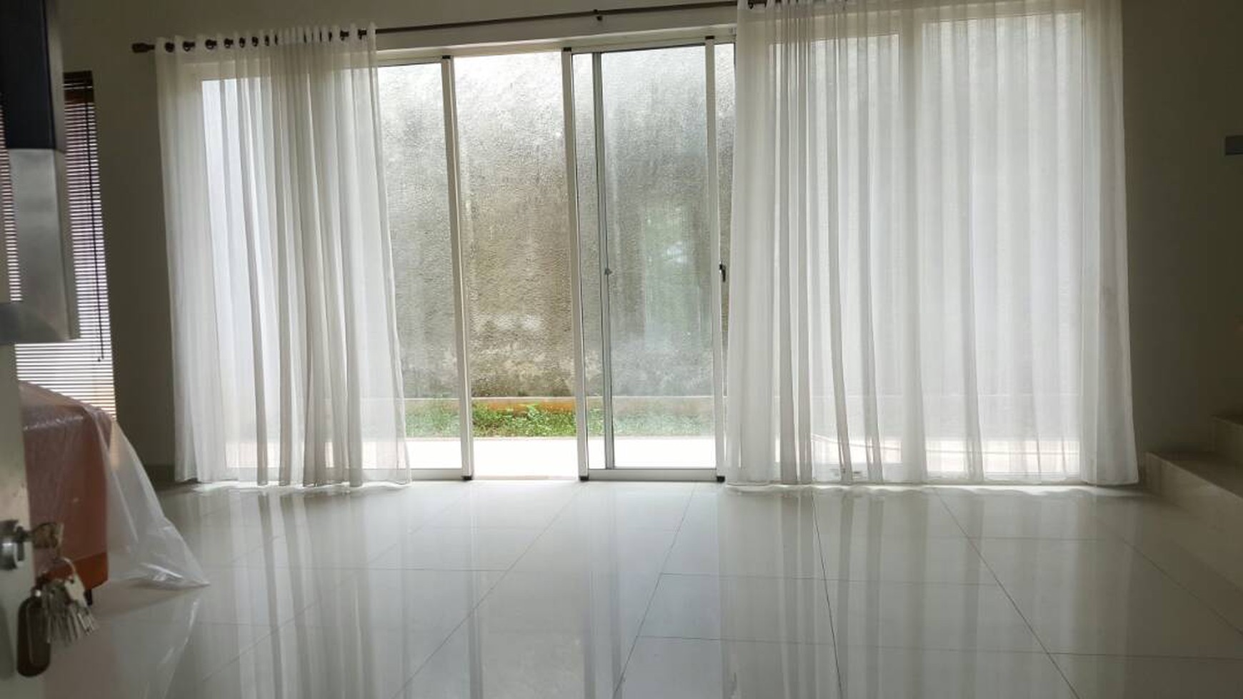 Rumah Mewah, Cantik, Baru, Asri dan Nyaman @ Kebayoran Essence, Bintaro