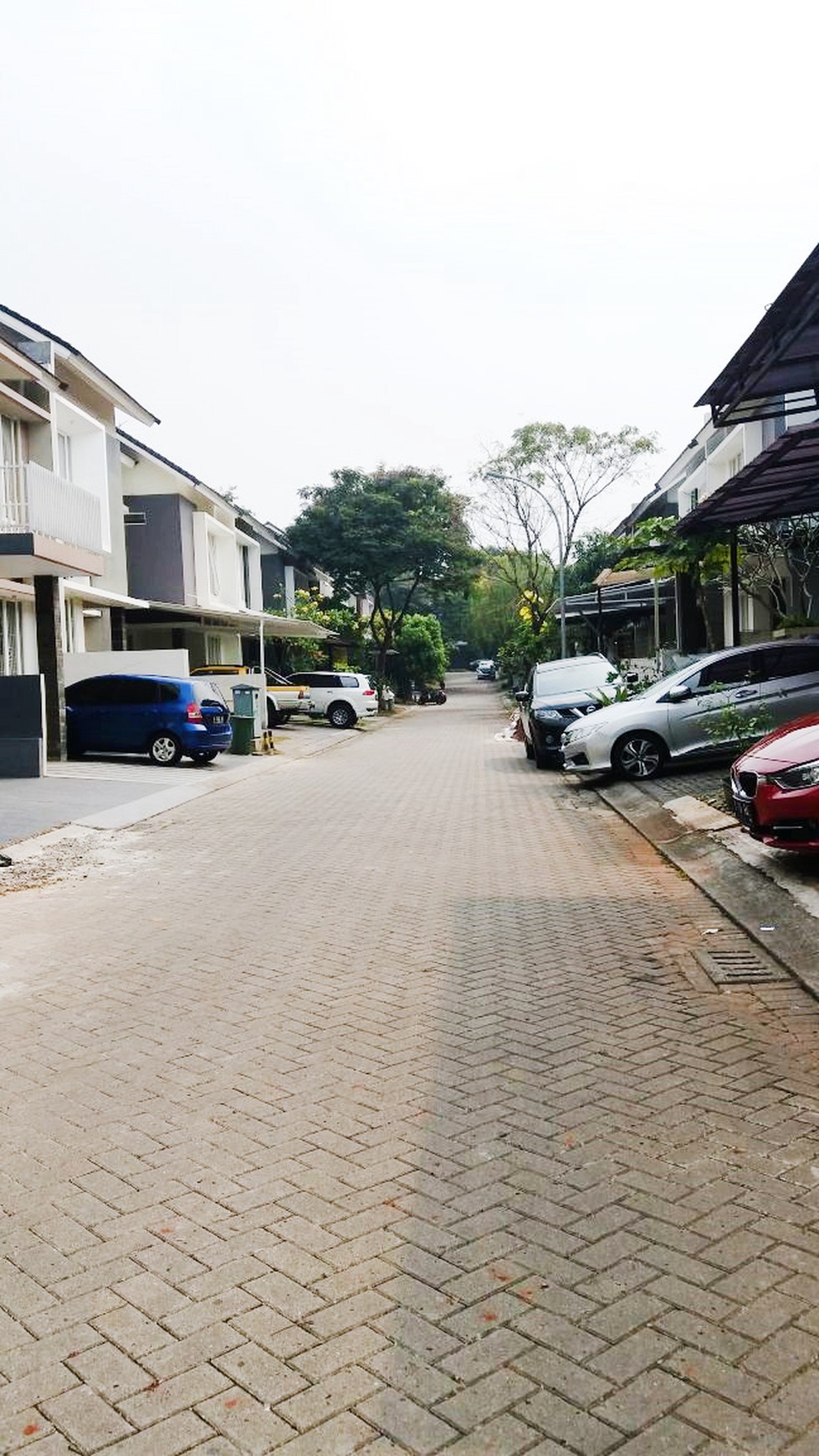 Rumah Nyaman dan Siap Huni di kawasan Cluster Emerald, Bintaro