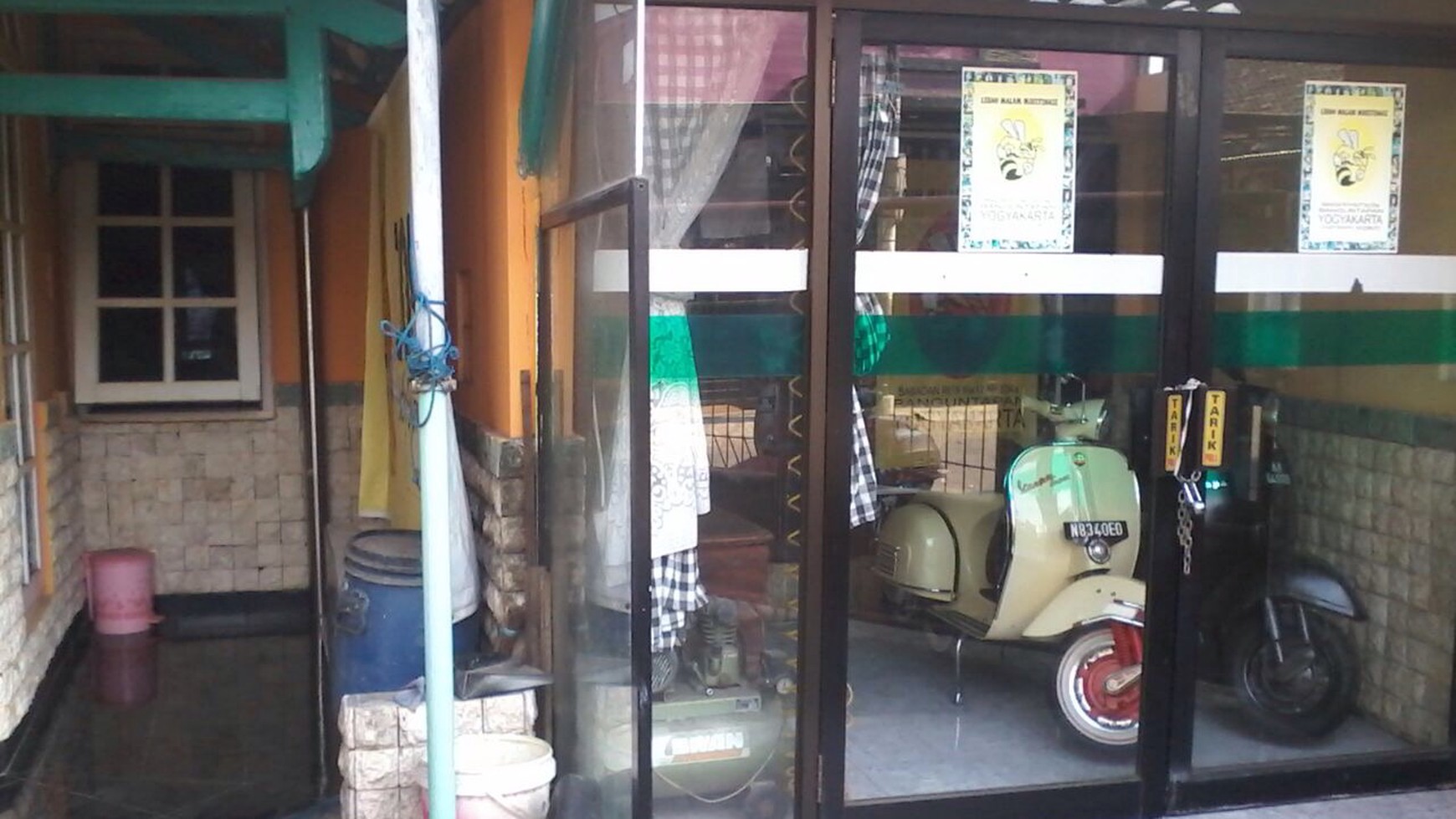 RUMAH TINGGAL KELUARGA DAPAT UNTUK USAHA, JL BABADAN, BANGUNTAPAN.