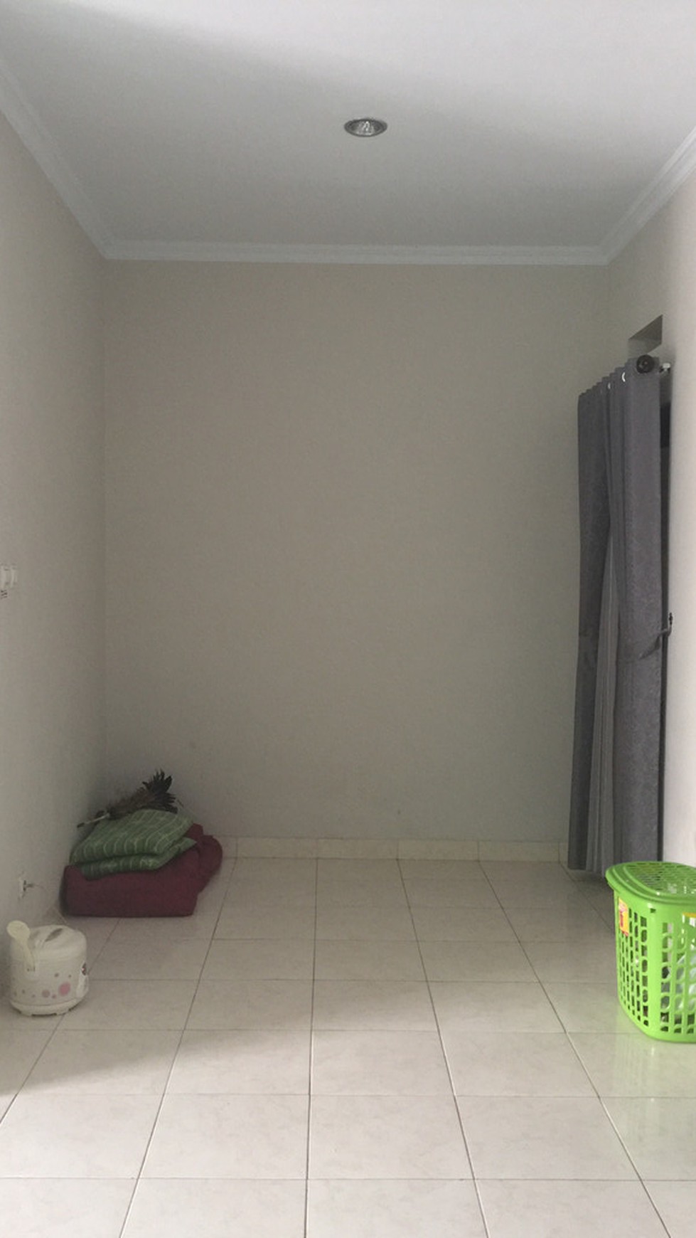 RUMAH DESAIN MINIMALIS UNTUK KELUARGA, DALAM PERUM METRO HARMONY