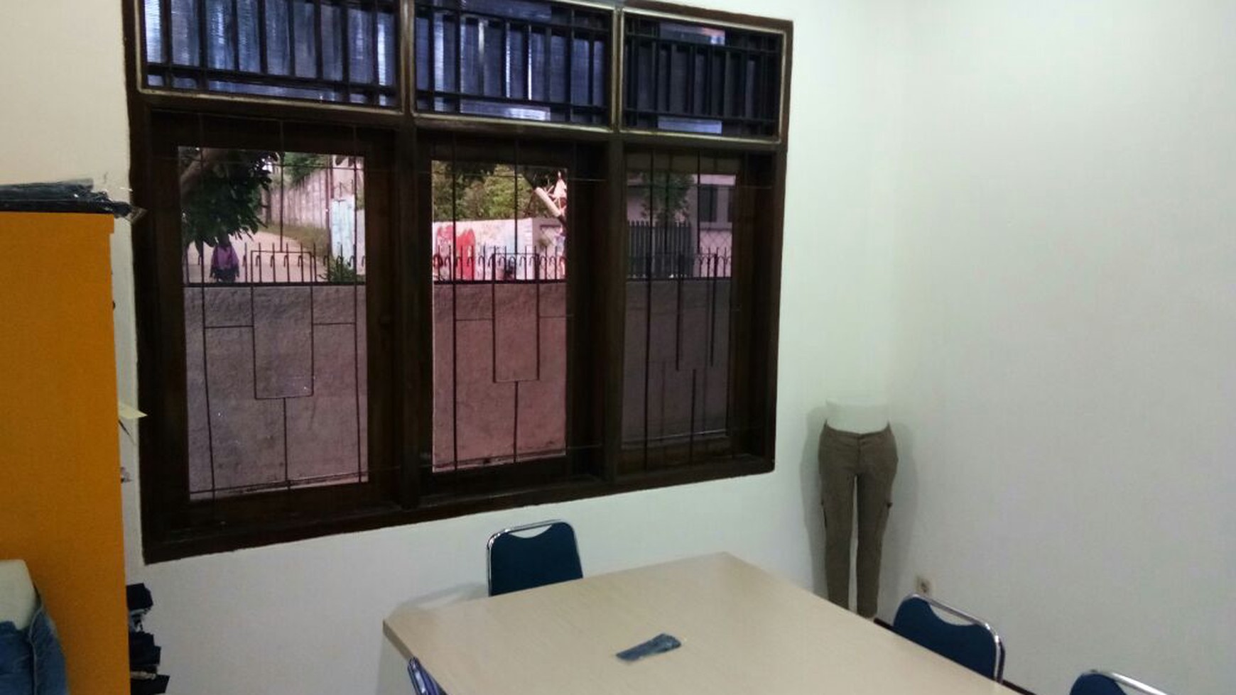 Rumah Bagus Harga Dibawah Pasar Di Area Bintaro