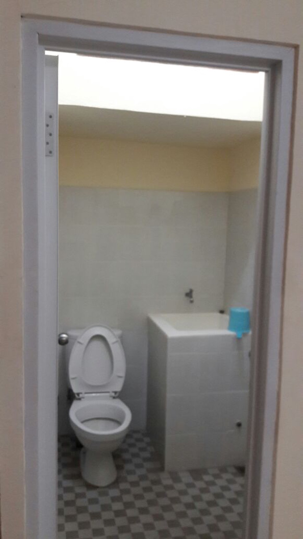 Rumah siap huni,bagus,di Bintaro Jaya Sektor 4, dekat sekolah Al Azhar, sekolah Ricci, sekolah Pembangunan Jaya, mal Bintaro Plaza, mal Bintaro Plaza